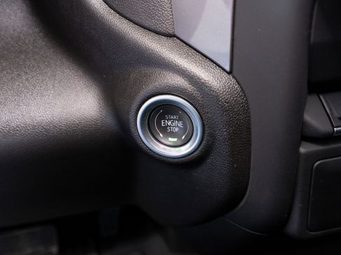 Used 2024 Chevrolet Silverado 1500 Custom image 23