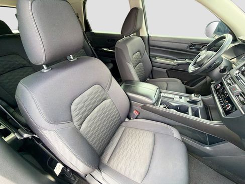 Used 2023 Nissan Pathfinder S FWD image 13