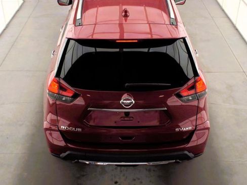 Used 2017 Nissan Rogue SV AWD/4WD image 4