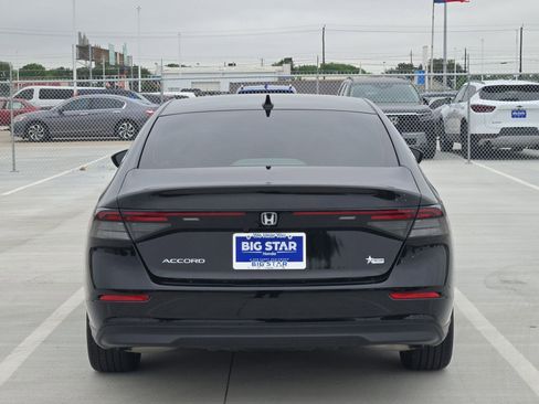 Used 2024 Honda Accord LX image 5
