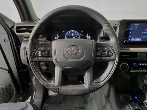 Used 2026 Toyota Tacoma SR5 image 18