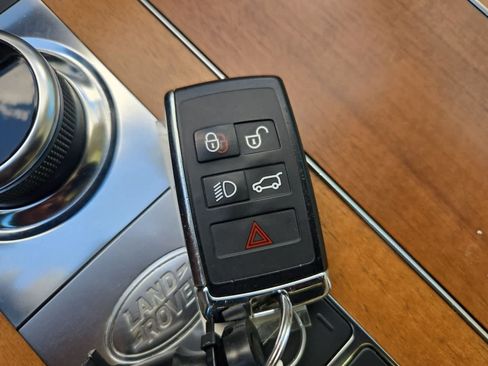 Used 2019 Land Rover Range Rover Supercharged AWD/4WD image 36