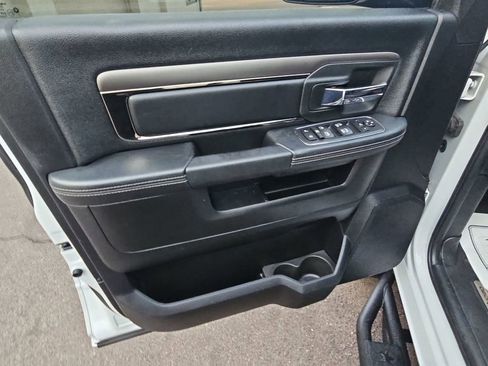 Used 2018 RAM 2500 Big Horn w/ Sport Appearance Group image 12