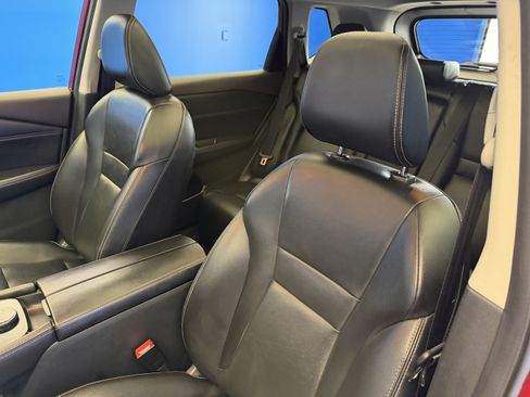 Used 2023 Nissan Rogue SL AWD/4WD image 12