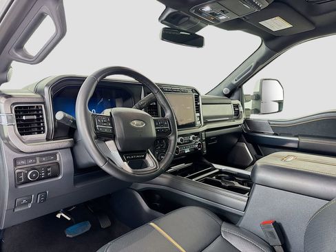 Used 2024 Ford F350 Platinum w/ FX4 Off-Road Package image 7