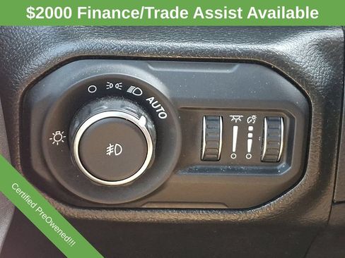 Used 2022 Jeep Wrangler Unlimited Sahara w/ Dual Top Group AWD/4WD image 23