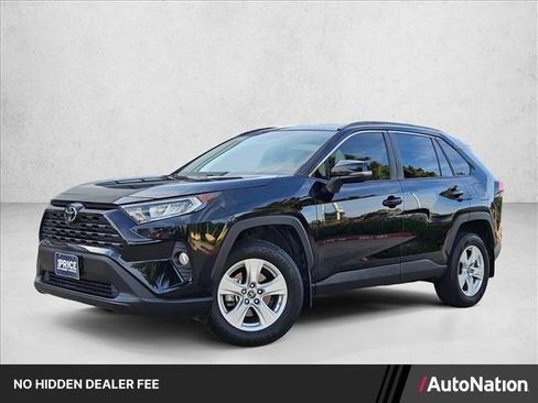 Used 2019 Toyota RAV4 XLE w/ Convenience Package FWD image 1