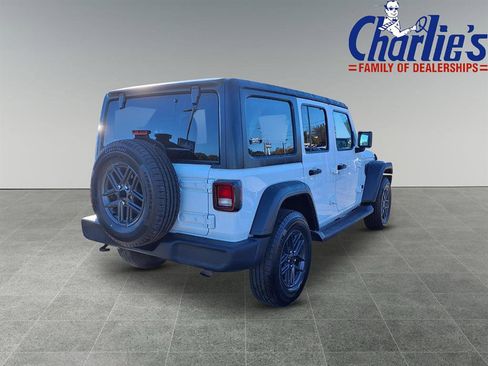 Used 2024 Jeep Wrangler Sport image 4