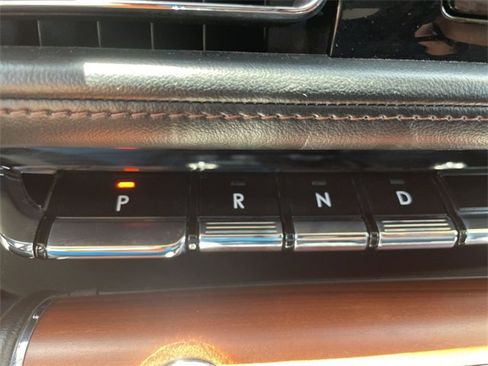 Used 2021 Lincoln Aviator Reserve w/ Equipment Group 202A image 16