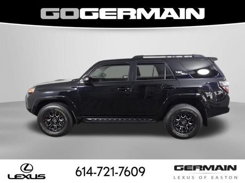 Used 2021 Toyota 4Runner TRD Off-Road Premium w/ Moonroof Package AWD/4WD image 12