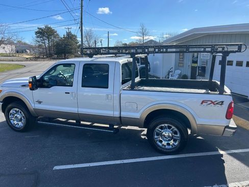 Used 2012 Ford F250 Lariat w/ Chrome Pkg AWD/4WD image 5