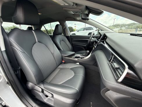Used 2023 Toyota Camry SE image 25