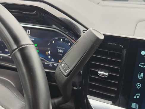 Used 2025 Chevrolet Silverado 1500 LT image 31