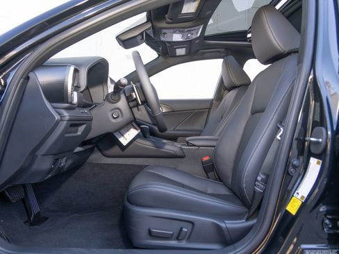 Used 2026 Lexus IS 350 F Sport w/ Accessory Package Z1 RWD image 16