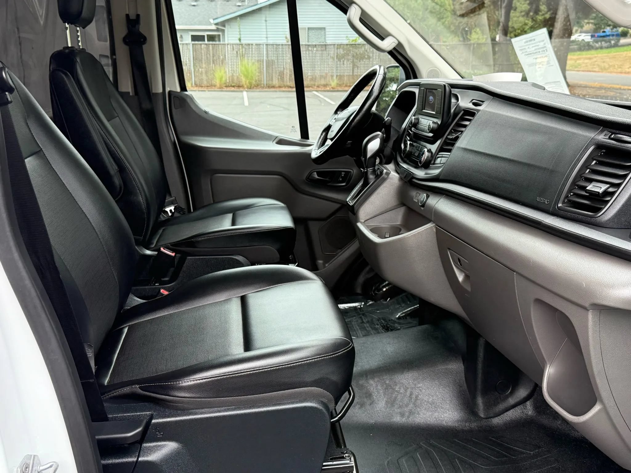 Used 2020 Ford Transit 250 Low Roof RWD image 19