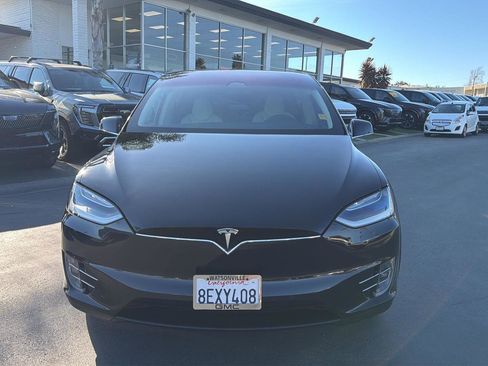 Used 2018 Tesla Model X 100D image 4