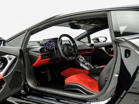 Used 2015 Lamborghini Huracan LP 610-4 AWD/4WD image 40