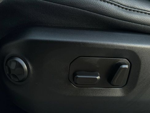 New 2026 Jeep Wrangler Unlimited Sahara AWD/4WD image 15