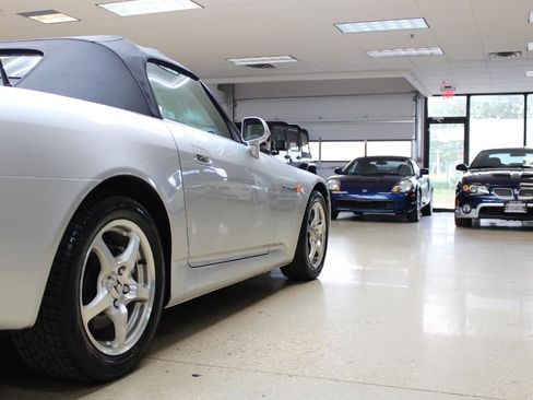 Used 2002 Honda S2000 image 16