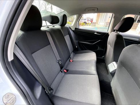 Used 2021 Volkswagen Jetta S image 19