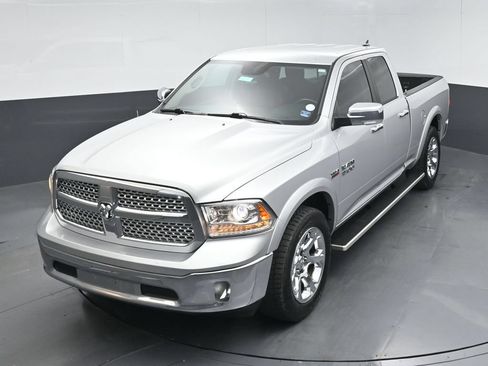 Used 2018 RAM 1500 Laramie RWD image 38