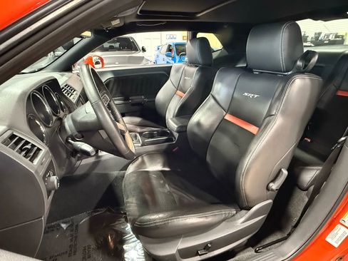 Used 2010 Dodge Challenger SRT8 w/ SRT Option Group II image 8