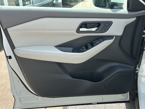 Certified 2023 Nissan Rogue SL w/ SL Premium Package AWD/4WD image 13
