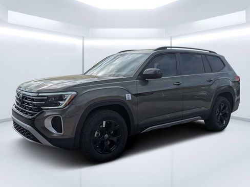 New 2026 Volkswagen Atlas Peak Edition image 7