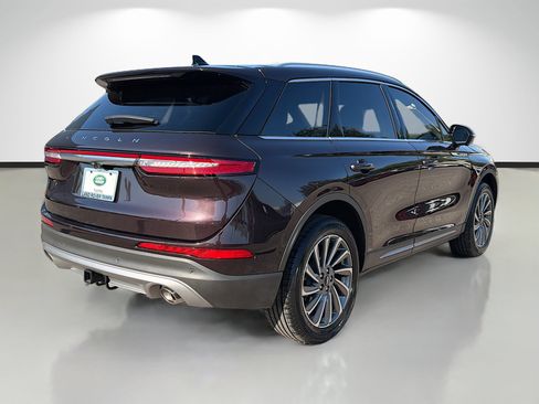 Used 2023 Lincoln Corsair Reserve w/ Equipment Group 201A FWD image 5