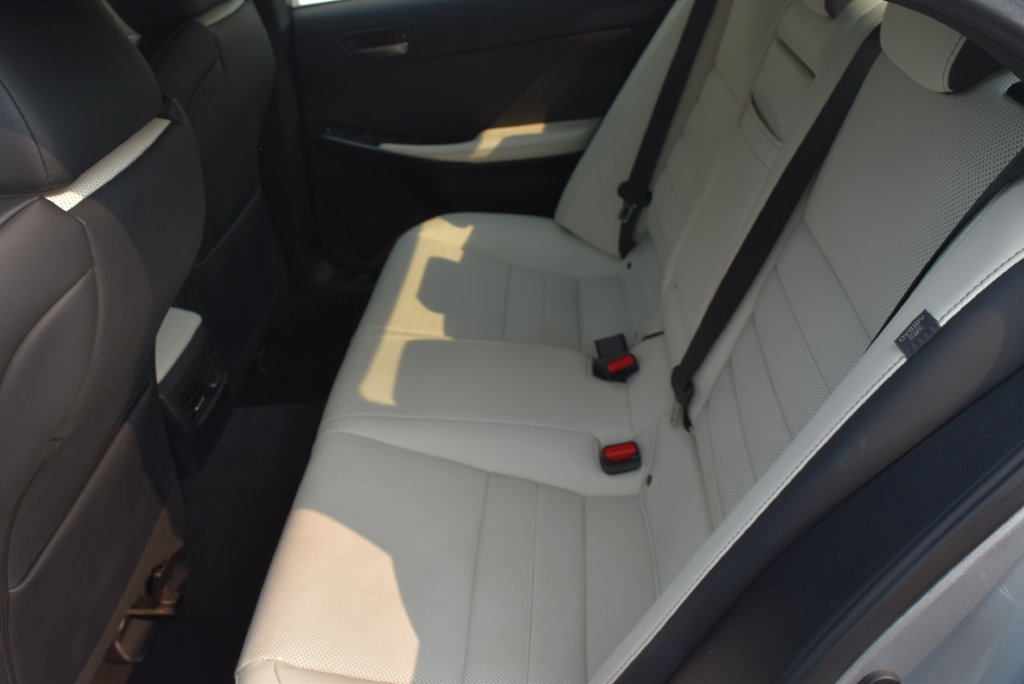 Used 2022 Lexus IS 350 F Sport w/ Navigation Package RWD image 9