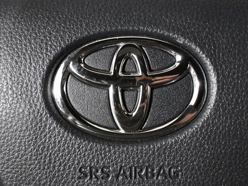 Used 2021 Toyota Sienna XSE w/ XSE Plus Package AWD/4WD image 38