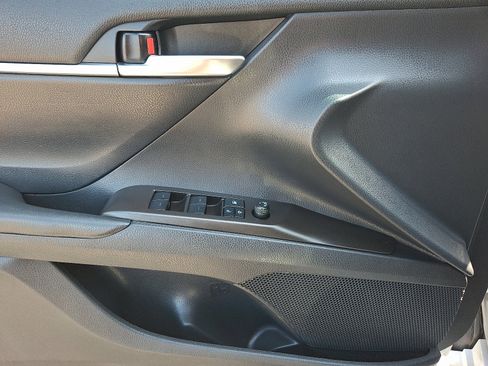 Certified 2022 Toyota Camry LE FWD image 13