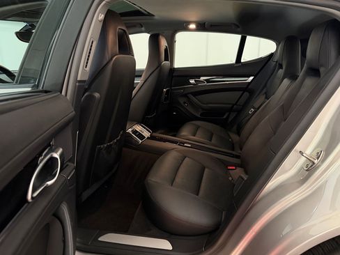 Used 2012 Porsche Panamera 4 image 15