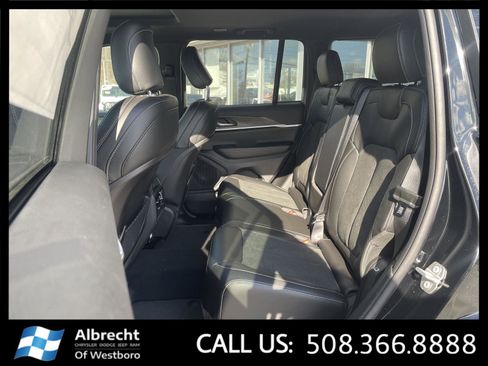 New 2026 Jeep Grand Cherokee Altitude AWD/4WD image 12