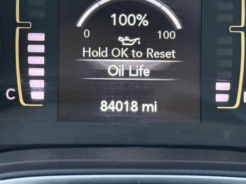 Used 2019 Jeep Cherokee Latitude w/ Popular Appearance Group FWD image 32