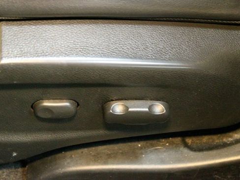 Used 2016 Chevrolet Trax LTZ image 16