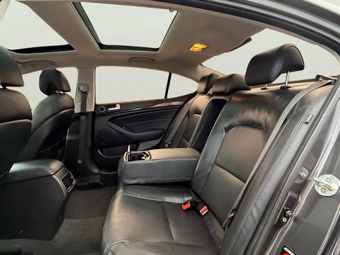 Used 2016 Kia Cadenza Premium FWD image 39