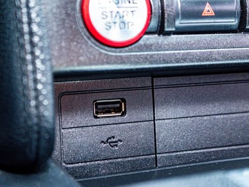 Used 2018 Ford Mustang Coupe image 15