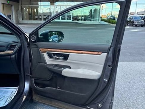 Used 2018 Honda CR-V EX image 10