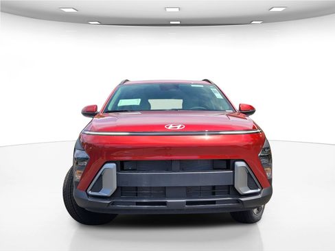 New 2025 Hyundai Kona SEL image 2