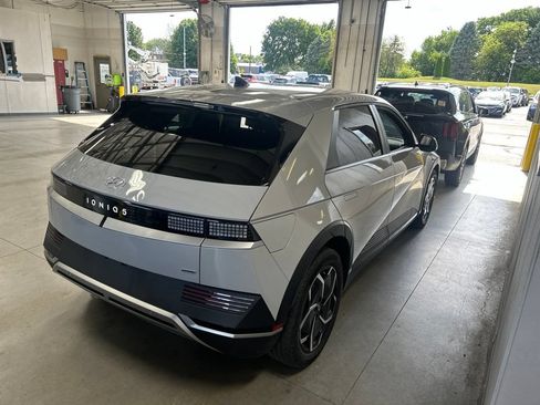 Used 2024 Hyundai Ioniq 5 SE AWD/4WD image 7