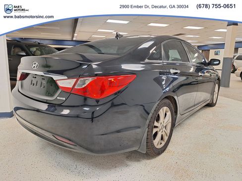 Used 2012 Hyundai Sonata Limited w/ Navigation Pkg FWD image 5