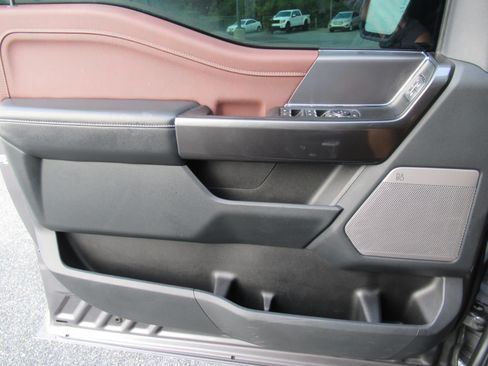 Used 2021 Ford F150 Lariat AWD/4WD image 22