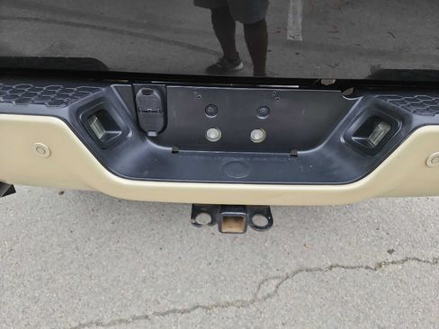 Used 2017 RAM 1500 Laramie Longhorn AWD/4WD image 10