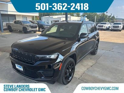 Used 2024 Jeep Grand Cherokee Altitude