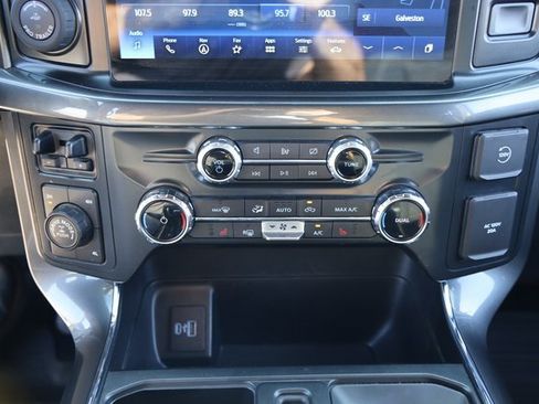 Used 2022 Ford F150 XLT w/ Equipment Group 302A High image 18