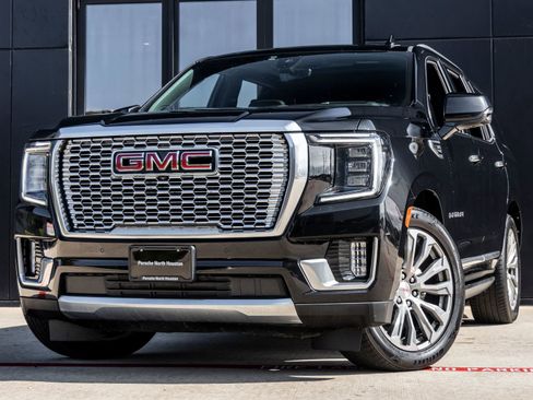 Used 2021 GMC Yukon Denali w/ Denali Ultimate Package AWD/4WD image 1