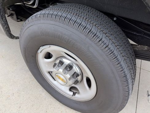 Used 2024 Chevrolet Express 3500 LT w/ LT Preferred Equipment Group image 8