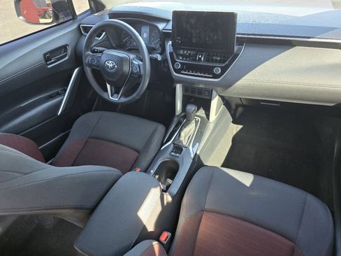 Used 2024 Toyota Corolla Cross AWD Hybrid image 21
