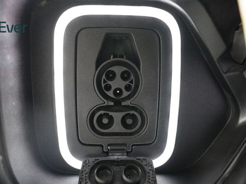 Used 2023 Rivian R1S Adventure AWD/4WD image 10